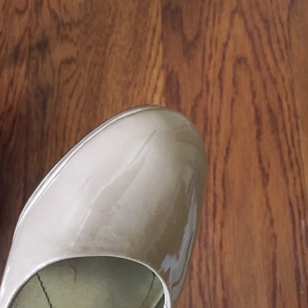Tahari Wilma High Heels